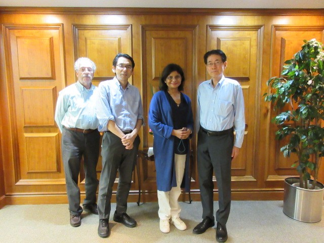 シンガポールのALPHA & OMEGA ご来所時の様子